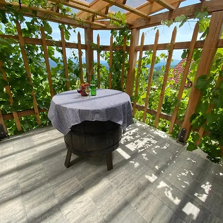 Vineyard Joanna Apartment